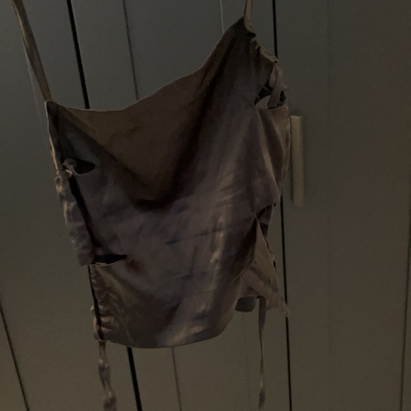 Top - Picture 2 of 2